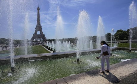 الأعلى في تاريخ فرنسا وبريطانيا.. الحرارة تصل لـ 40 د...