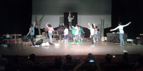 حارة الورد .. عرض مسرحي ضمن مشروع الأيقونة السورية
